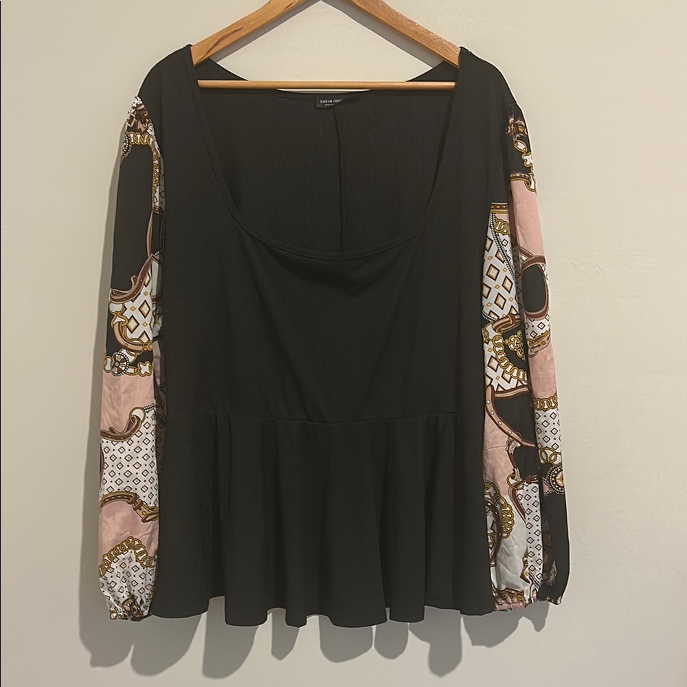 🍁SHEIN Black and Pink Peplum Blouse with Patterned Long Sleeves